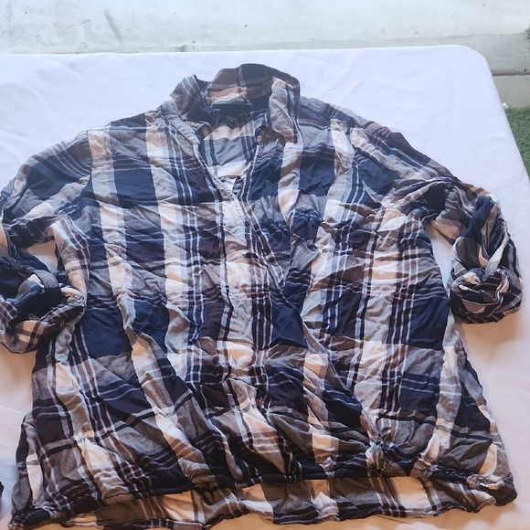 Lane Bryant Blue and White Casual Button Down Shirt - Picture 1 of 8